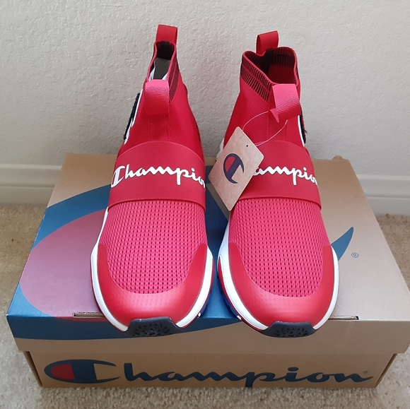 Champion - Picture 3 of 4